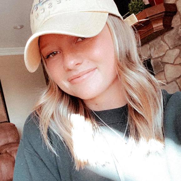 Meet your Posher, Baylee - Picture 1 of 1